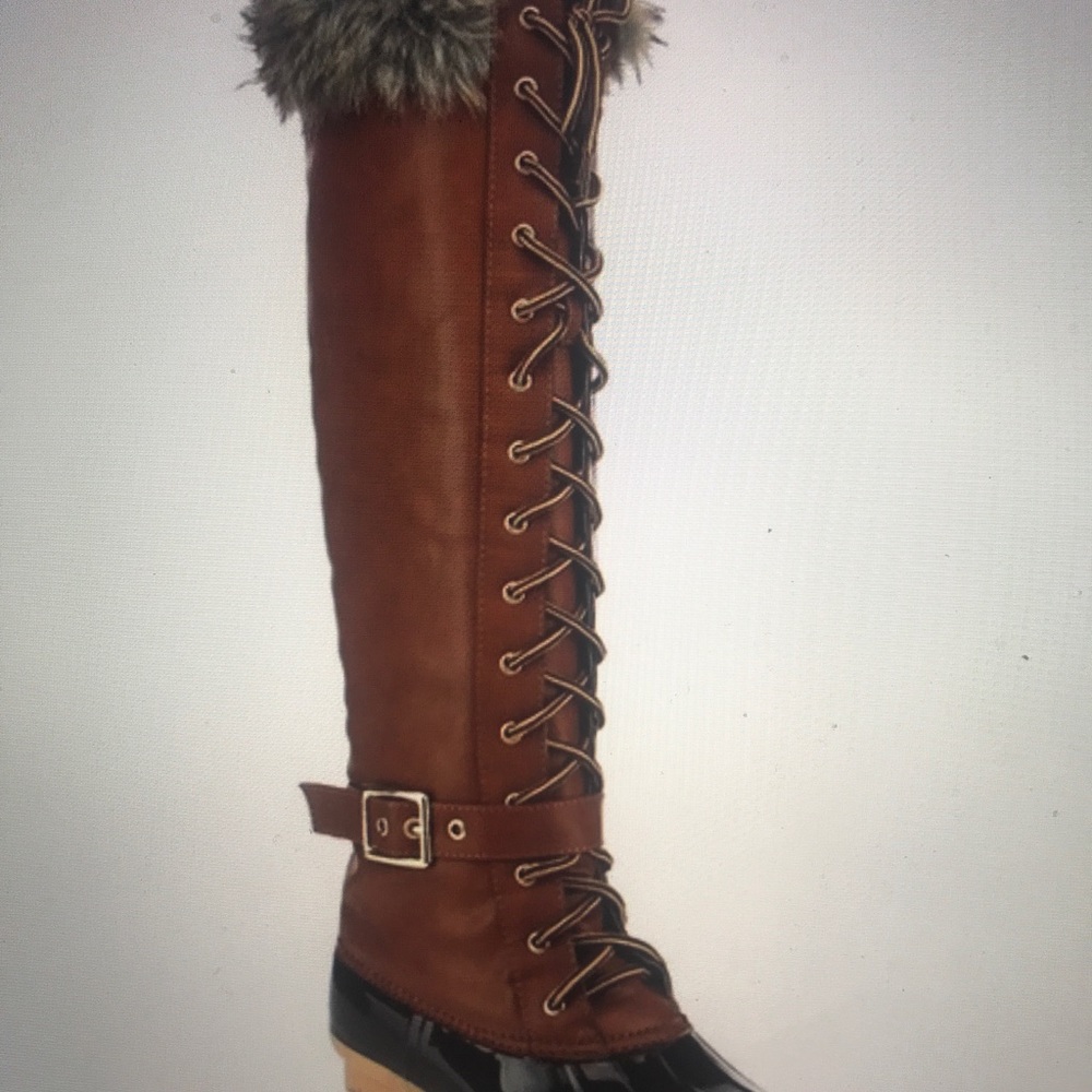 Size 10 Tan knee high duck boots